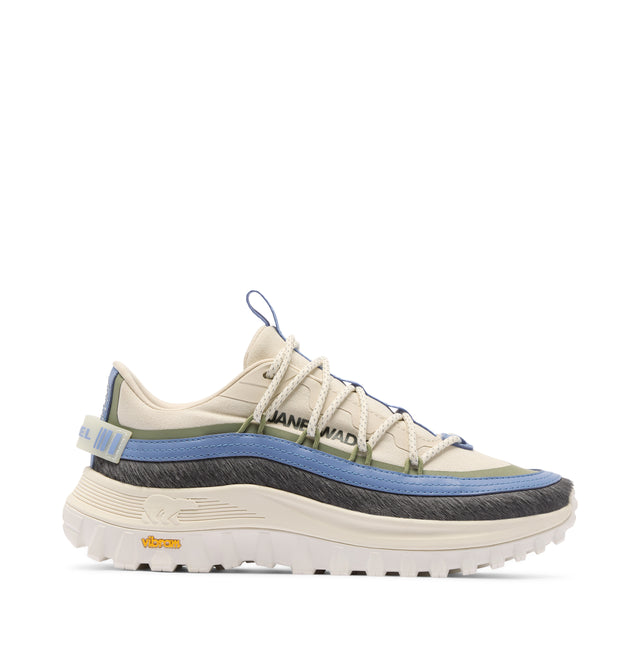 Jane Wade x Sorel Callsign Low